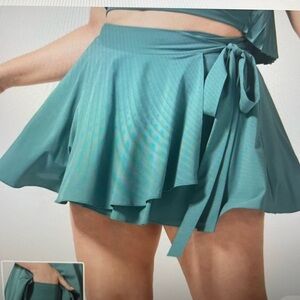 NWOT HALARA Teal Breezeful High Waisted Skirt with Tie Detail